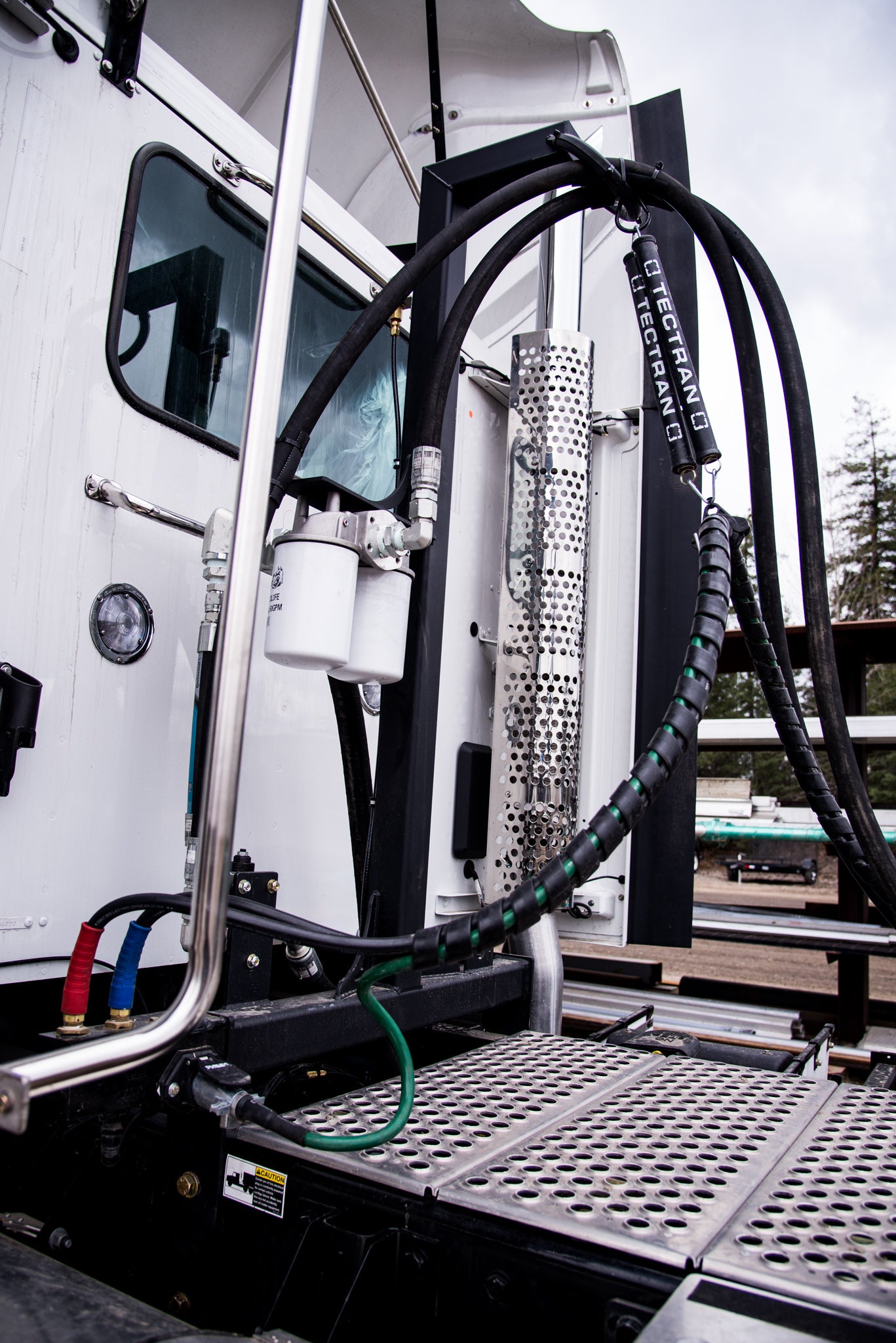 Hydraulic Hose And Filter Stand