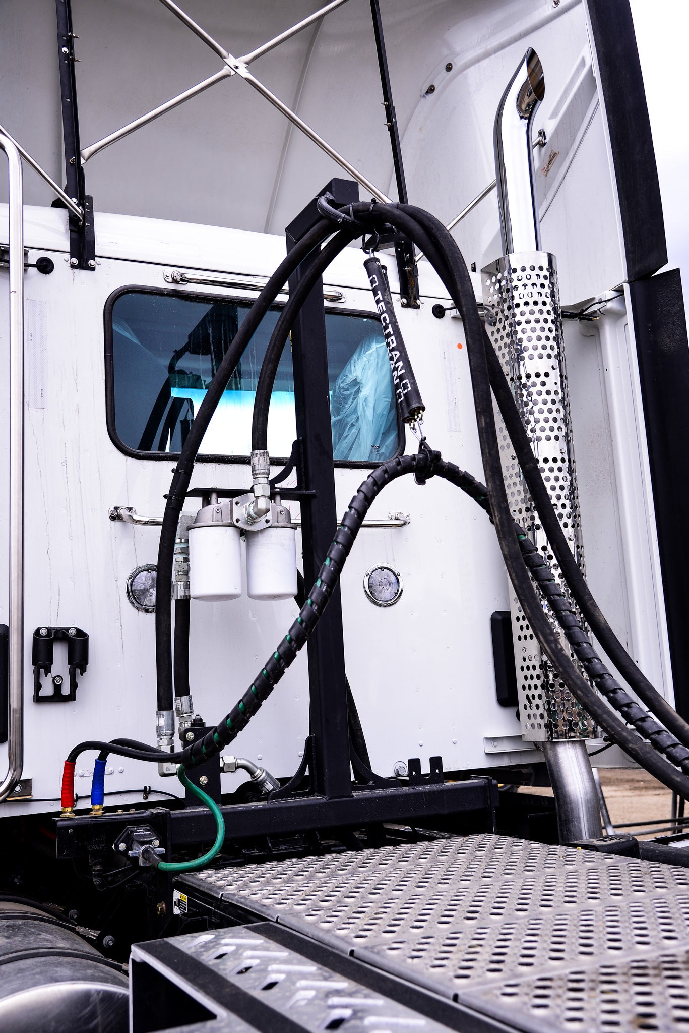 Hydraulic Hose And Filter Stand
